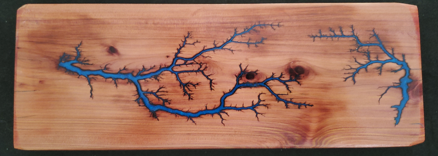 Fractal Wood Creations Breadboard - blue